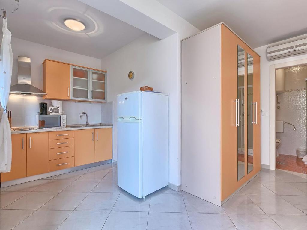 Villa Alpa Umag Exterior photo
