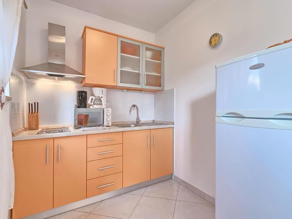 Villa Alpa Umag Exterior photo